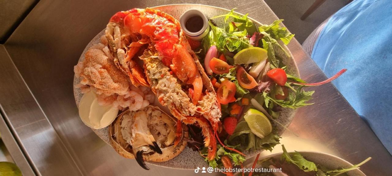 The Lobster Pot Cottage Church Bay Llanrhyddlad Exteriör bild